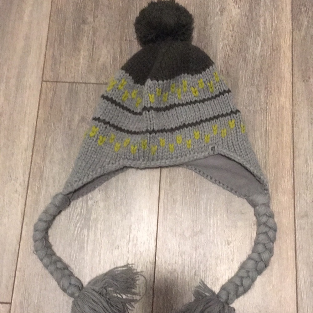 Boy’s north face hat